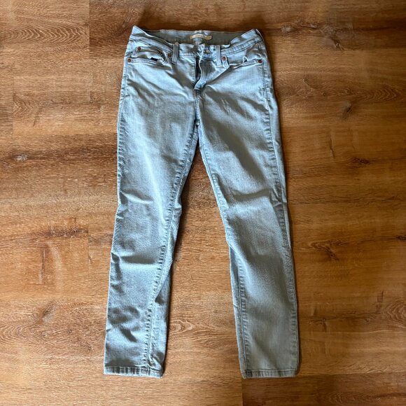 Levis Boyfriend Jeans Light Blue Size 27x30 - Picture 1 of 2